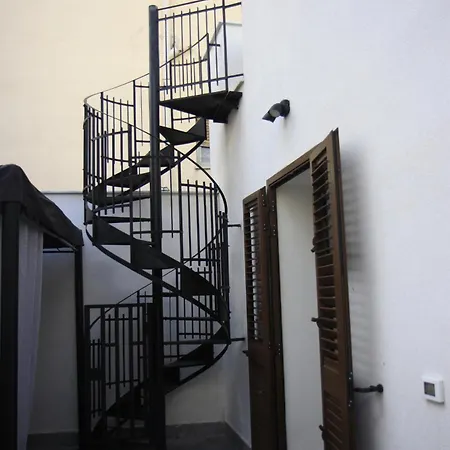 Zisas * Palermo