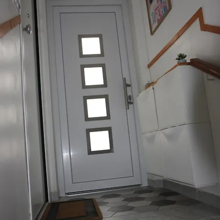 Appartement Zisas *